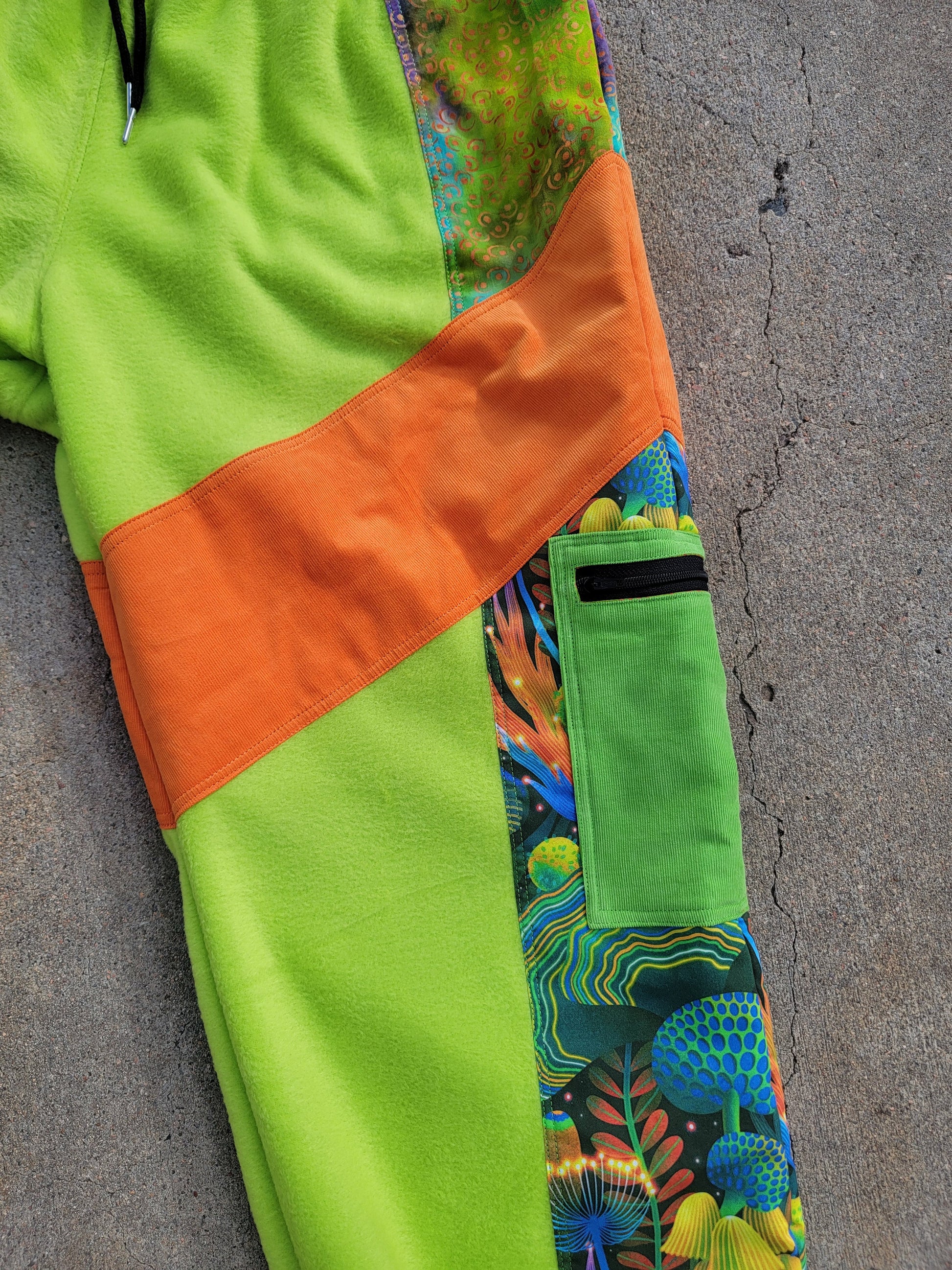 XL Patchwork Cargo Sweats - Nothing is as it Seams