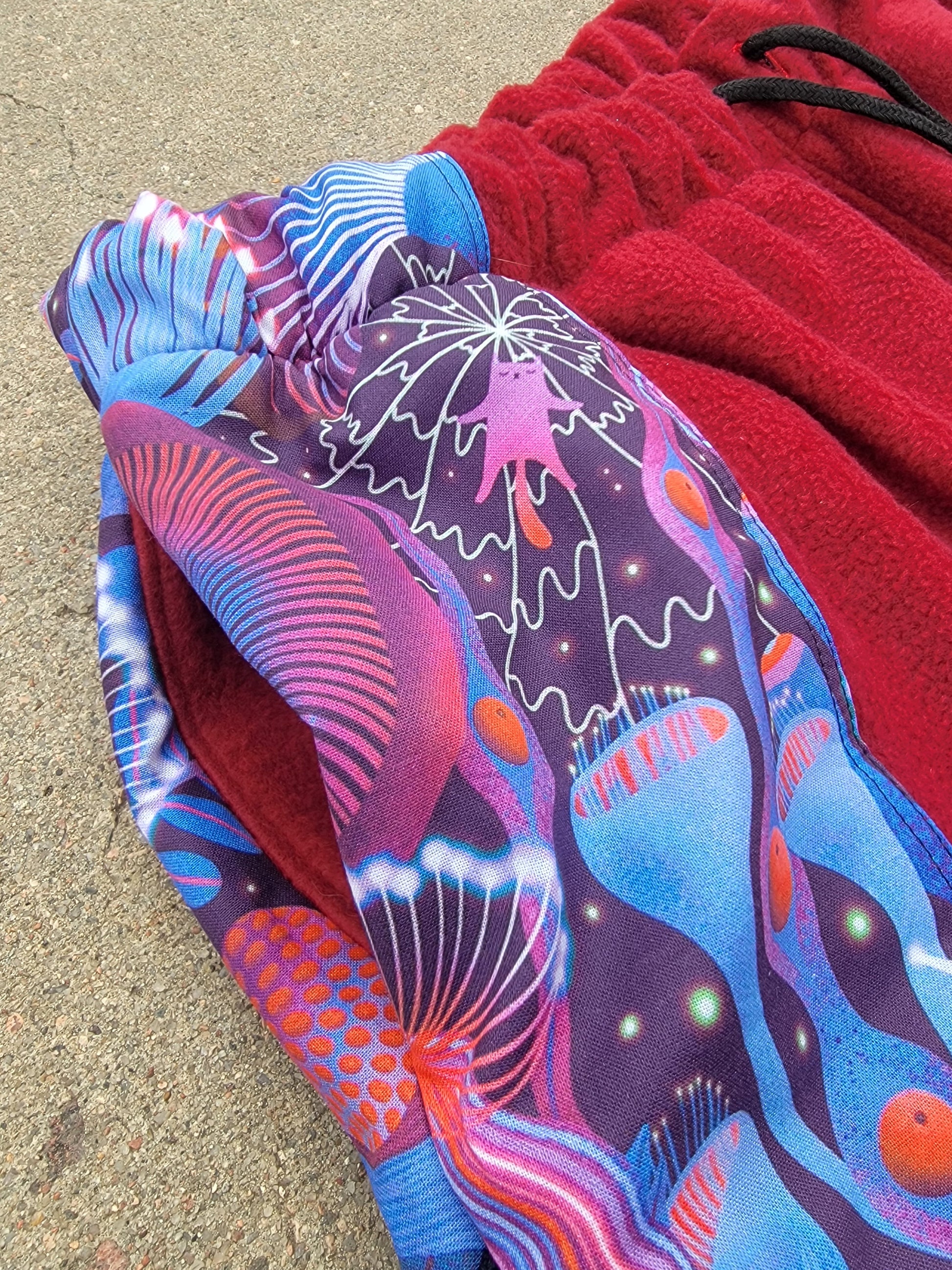 (XL) Shroomy Cargo Sweatpants - Nothing is as it Seams