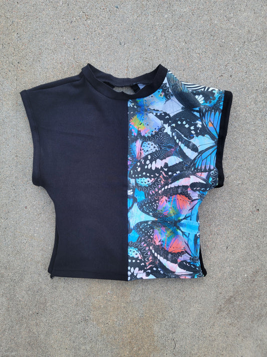 XS Backless Tee - Nothing is as it Seams