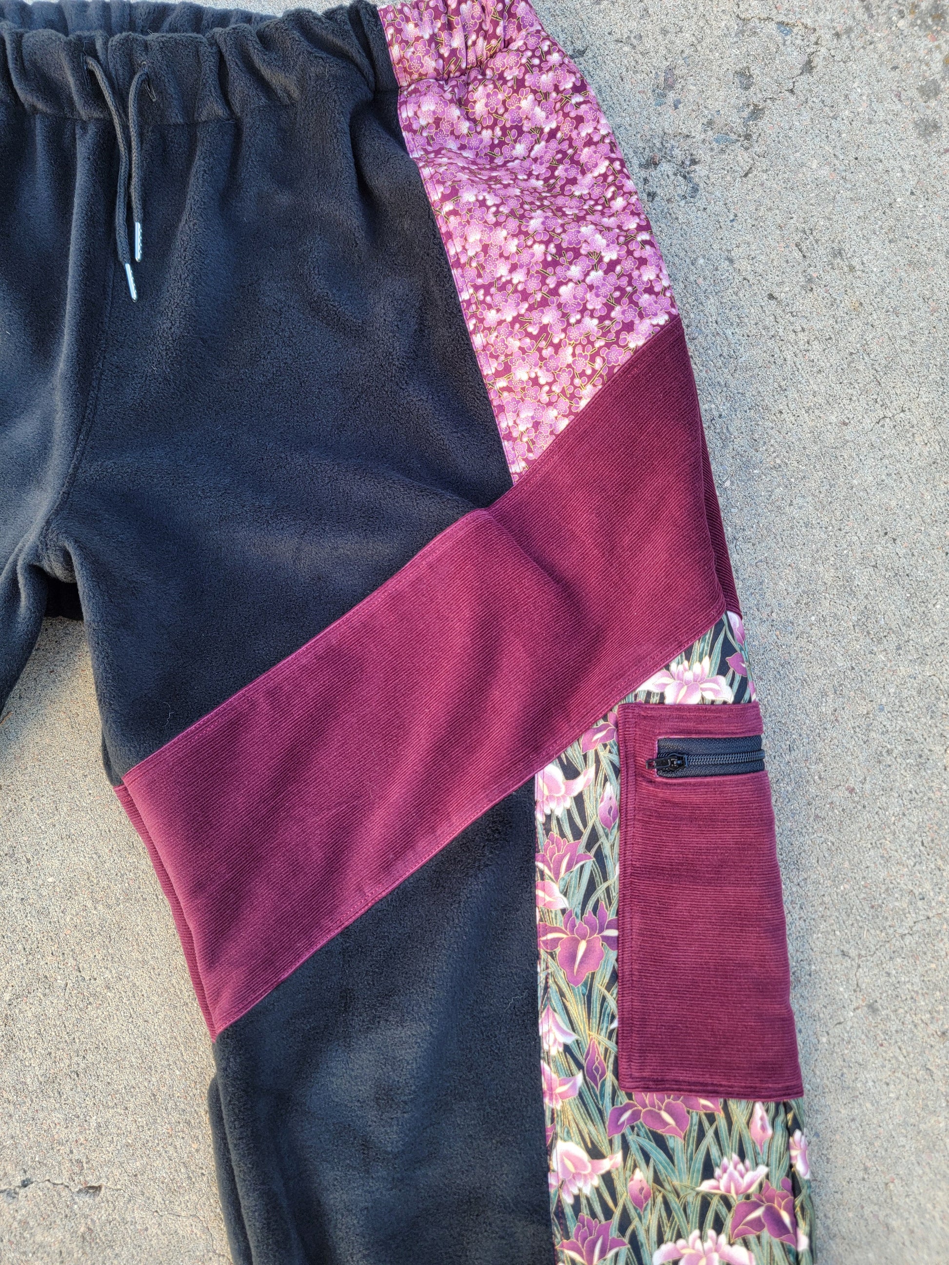 XXL Cargo Sweats - Nothing is as it Seams