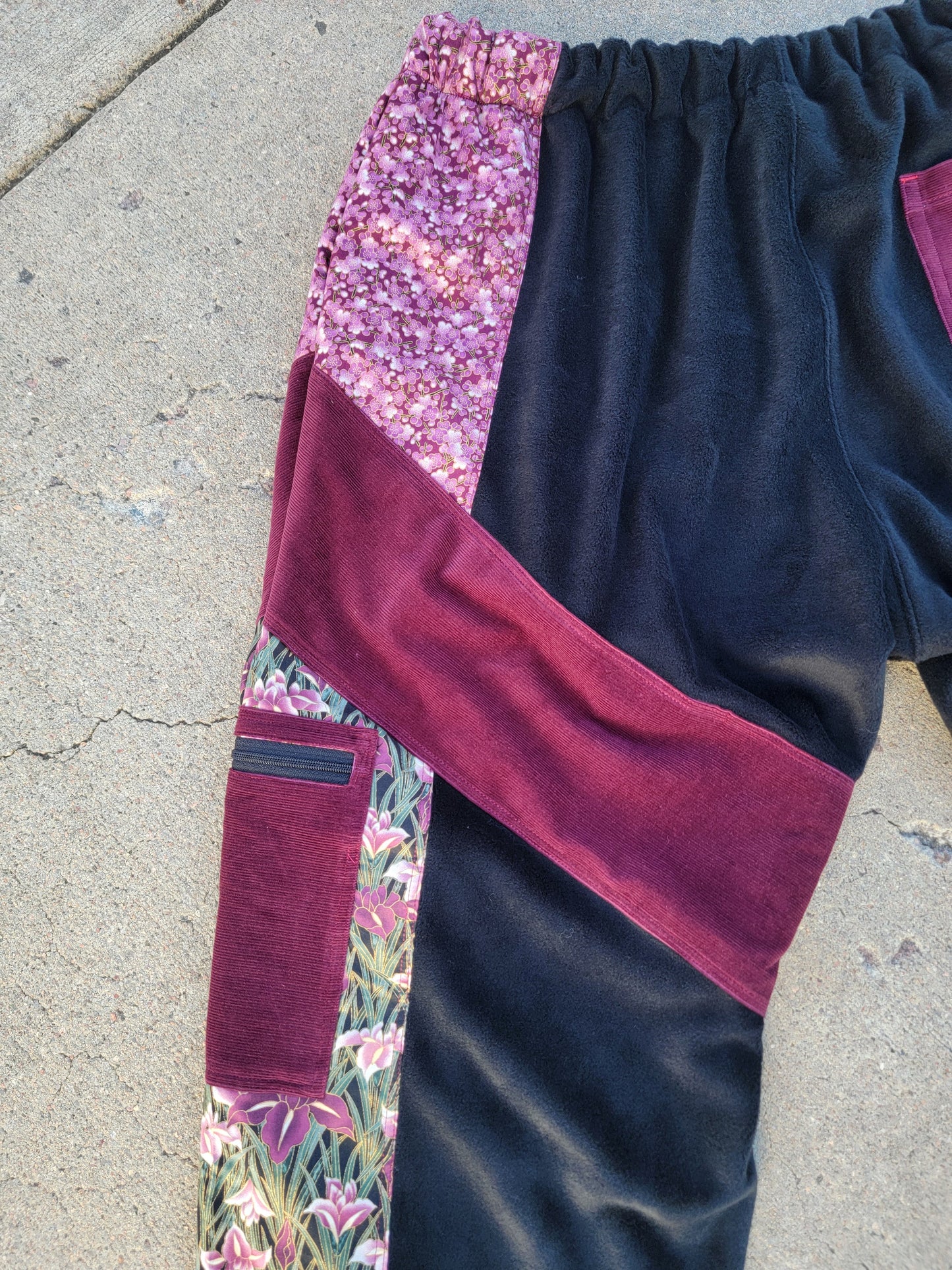 XXL Cargo Sweats - Nothing is as it Seams