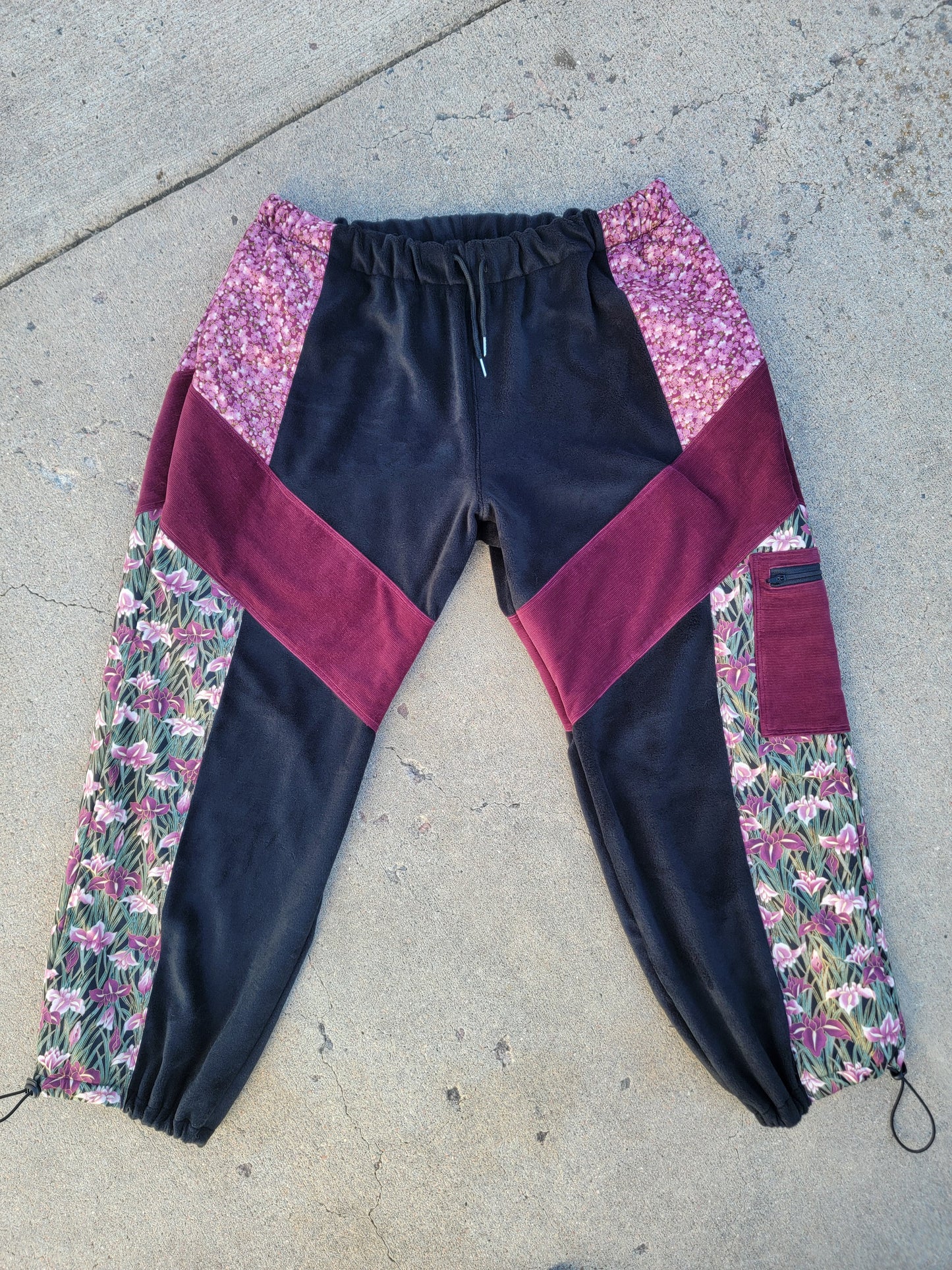 XXL Cargo Sweats - Nothing is as it Seams