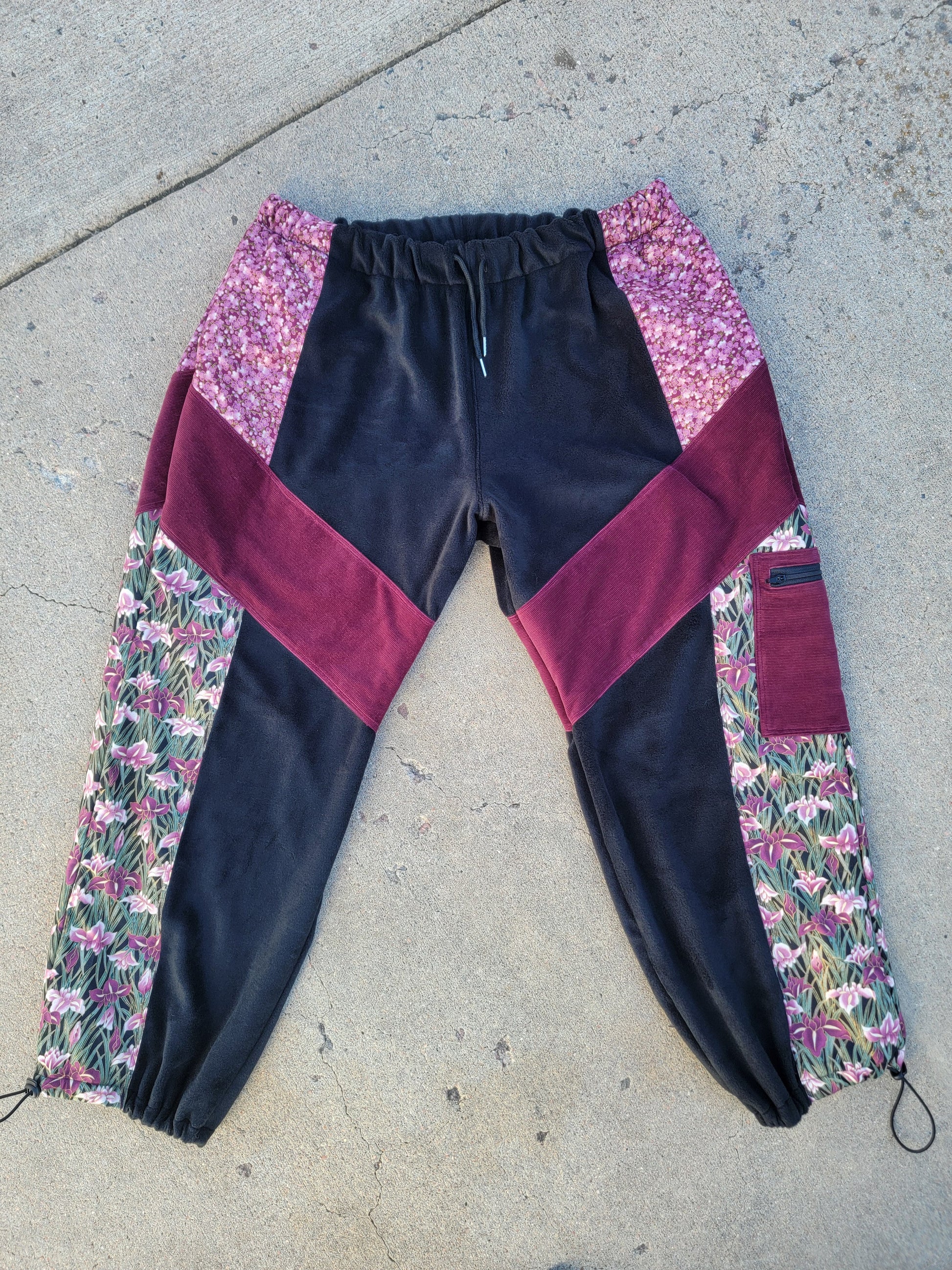 XXL Cargo Sweats - Nothing is as it Seams